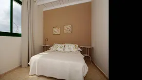 Apartment with terrace & garden | Mountain view - Image 5