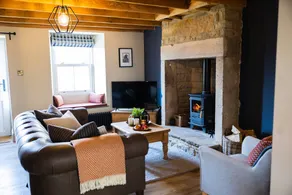 Children-friendly cottage with garden - Image 4