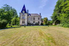 Schloss mit Garten, privatem Pool und Terrasse - Image 2