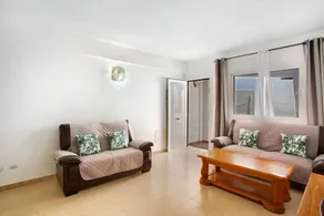Apartment mit Terrasse und Pool | Ideal für Homeoffice - Image 2