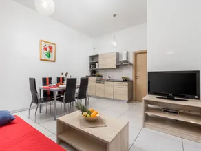 Flat with barbeque & pool | Close to the beach - Image 5