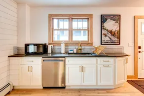 Peaceful Village Retreat with Fireplace, Deck Dining & Mountain Sunsets in Margaretville, New York - Image 4