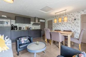 Holiday home with garden, barbecue & terrace - Image 4