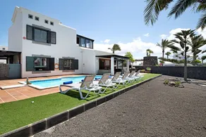 Vacation Home "Hipoclub Aguamarina 54" with Private Pool & Wi-Fi - Image 2