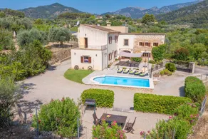 Villa with terrace, private pool & BBQ - Image 2