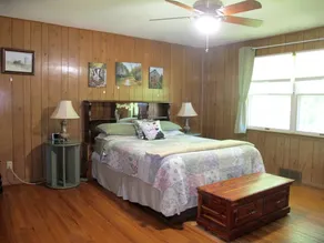 Rustic Cabin Rental near Meramec State Park, Missouri - Image 4