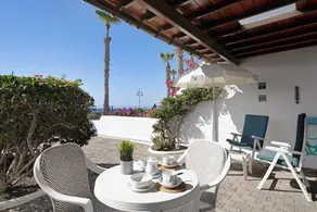 Vacation Apartment 'Puerto Chico N' with Sea View, Shared Garden and Wi-Fi - Image 4