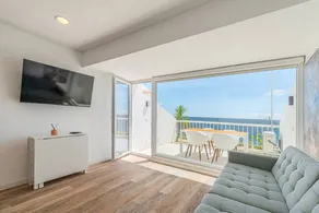 Apartment 'Oásis' with Sea View, Wi-Fi and Air Conditioning - Image 3