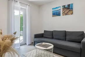 Beautiful flat with garden & terrace | Garden view - Image 5