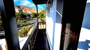 Cottage with terrace - Image 3