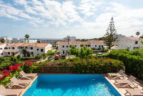 Villa with private pool, garden & barbeque - Image 3