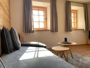 Maravilloso apartamento apropiado para familias con terraza y jardín - Image 3