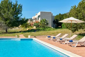 Villa 'Can Roca' with Sea Views, Wi-Fi and Air Conditioning - Image 2