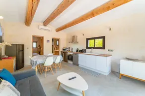 Cottage 'Saumane, Petite Bergerie' with Private Pool, Wi-Fi and Air Conditioning - Image 5