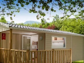 Mobilheim mit beheiztem Pool und Terrasse - Image 4