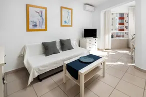 Apartment 'Estudio 03 -09' with Sea View, Wi-Fi and Air Conditioning - Image 3