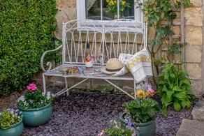 Family-friendly lovely cottage with terrace & garden | Pet-friendly - Image 3