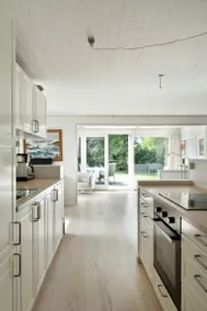 Presence and coziness close to the beach - Image 4