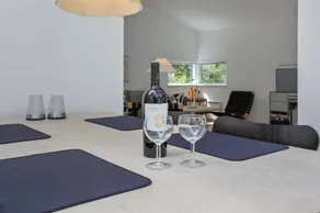 Fully equipped lovely holiday home with hot tub & terrace | Beach nearby - Image 4