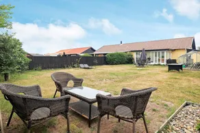 Fully equipped beautiful holiday home with barbeque, terrace & garden | Pet-friendly - Image 2