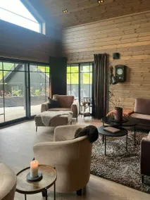 Holiday home with garden, barbeque & terrace - Image 3