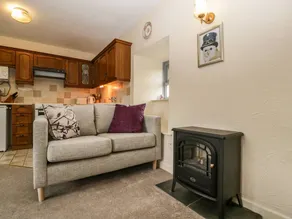 Family-oriented cottage with garden | Dogs allowed - Image 5