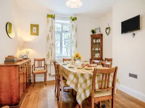 Landhaus mit Garten und Terrasse - Image 5