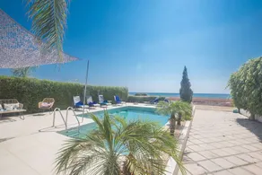 Villa con jardín, piscina privada y barbacoa - Image 3