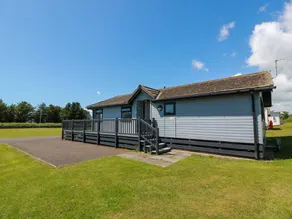 Fully equipped cottage with garden - Image 2