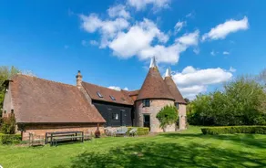 Cottage with garden & BBQ - Image 4