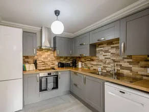 Fully equipped holiday home with hot tub & garden | Pet-friendly - Image 4