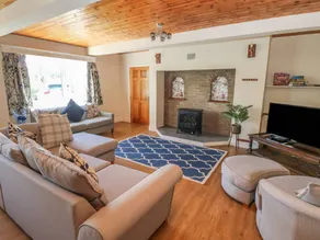 Children-friendly nice cottage with jacuzzi, garden & terrace | Pets are welcome - Image 5