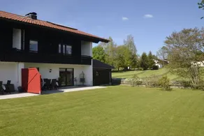 Holiday home with garden & terrace - Image 5