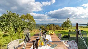 Beautiful holiday apartment with barbecue & garden | Mountain view - Image 3