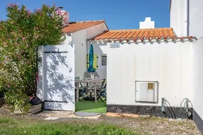 Studio „Gemeinschaftspool“ mit Pool, privater Terrasse und WLAN - Image 2