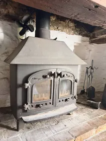 1641 Historic Farmhouse Sleeps 16 Bath Bristol - Image 4