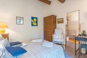 Bed and Breakfast 'Gourmandise' with Shared Pool, Wi-Fi and Air Conditioning - Image 5