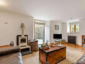 Fully equipped cottage with garden | Pet-friendly - Image 3