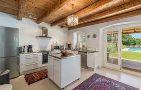 Villa with private pool, terrace & garden - Image 2