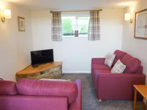 Children-friendly beautiful cottage - Image 3