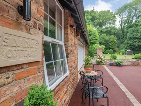 Cottage with garden - Image 3