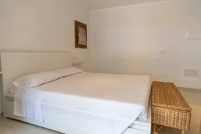 Villa avec terrasse et jardin | Vue mer | À côté de la plage | Avec animaux autorisés - Image 3