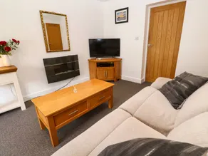 Cottage with garden | Beach view - Image 3