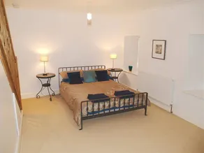 Cottage avec jardin - Image 4