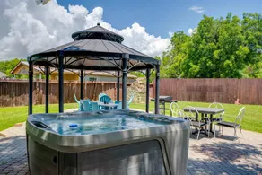 Pool, 5/2 hot tub, 2kings, fire pit - Image 4