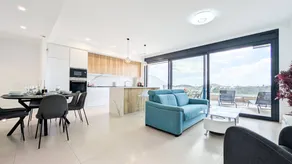Holiday apartment with sauna, terrace & hot tub | Sea view - Image 2