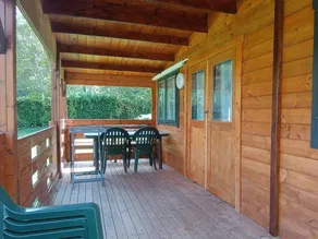 Chalet with pool - Image 4