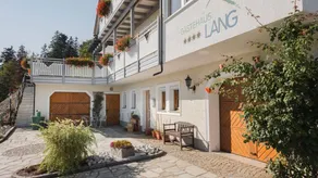 Child-friendly holiday apartment with sauna, garden & barbecue | Garden view | Pet-friendly - Image 3