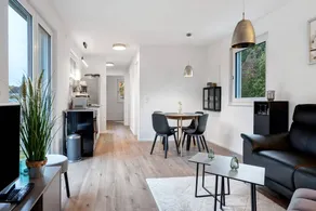 Holiday Home 'Accommodation for Trade Fairs and Leisure' with Private Garden - Image 2