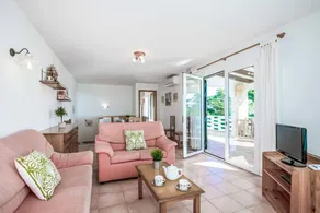 Fully equipped villa with garden, private pool & terrace | Beach nearby - Image 4
